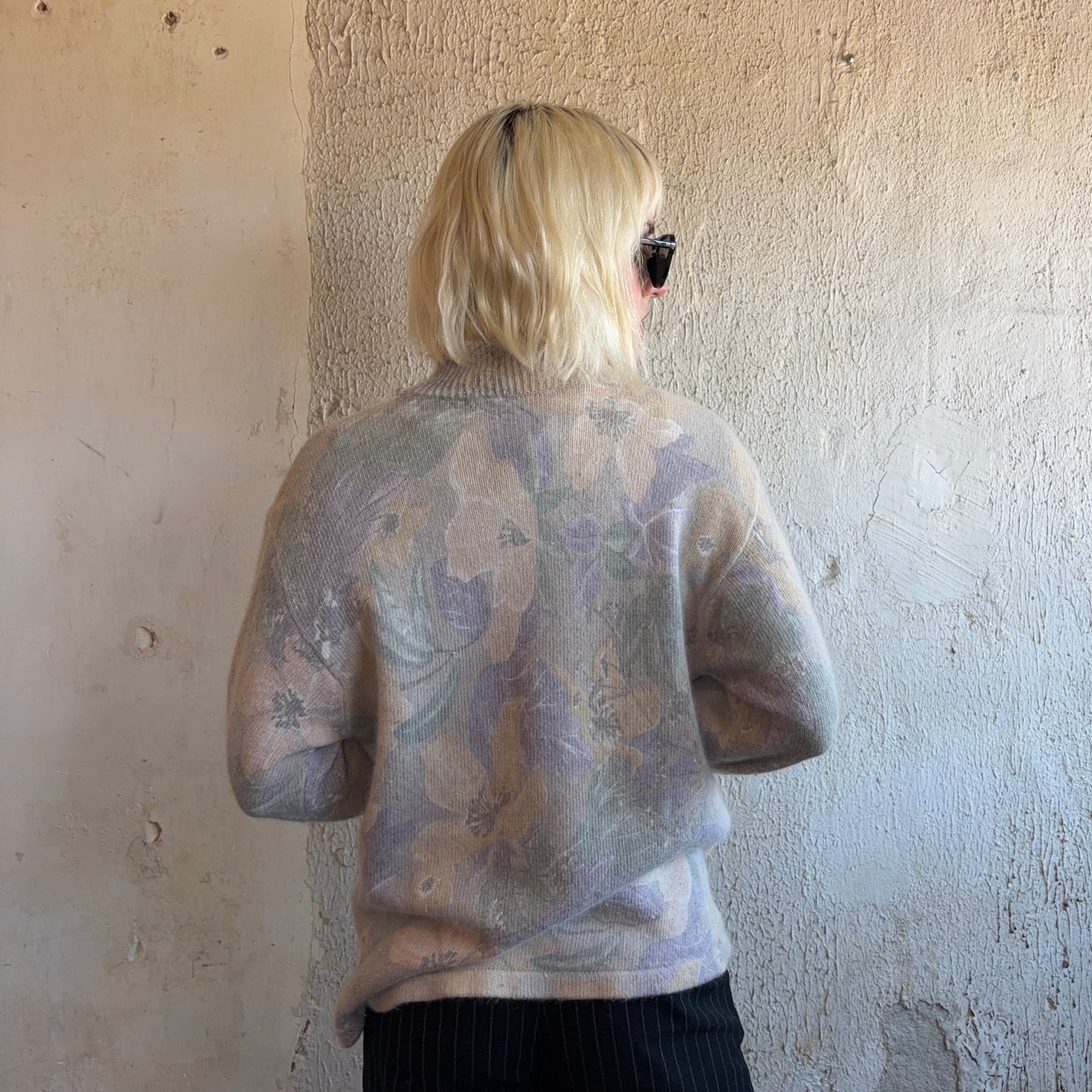 VTG Floral Pastel Pullover M