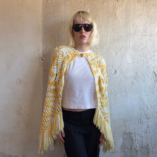 VTG Crochet Yellow and White Fringe Cape M