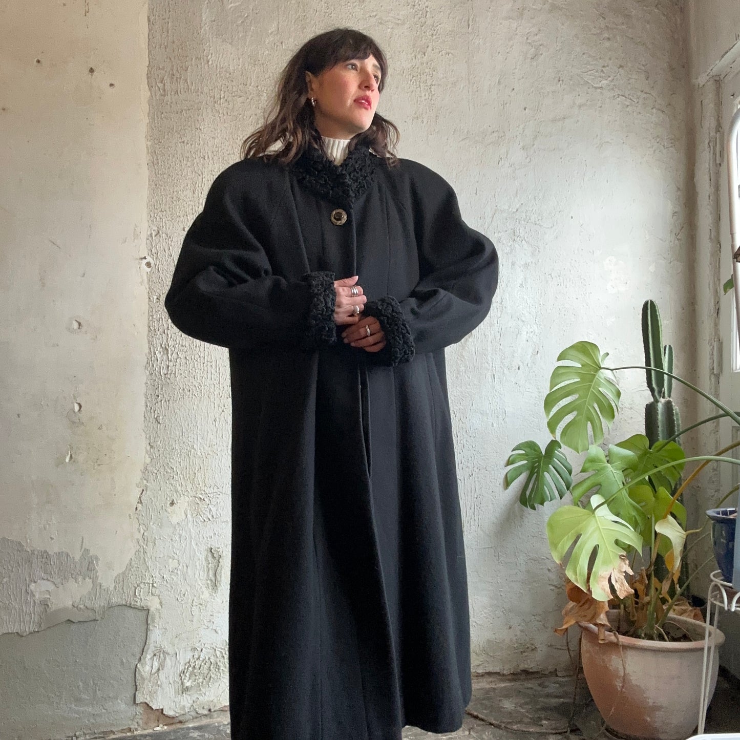60s Sue Brett Black Coat