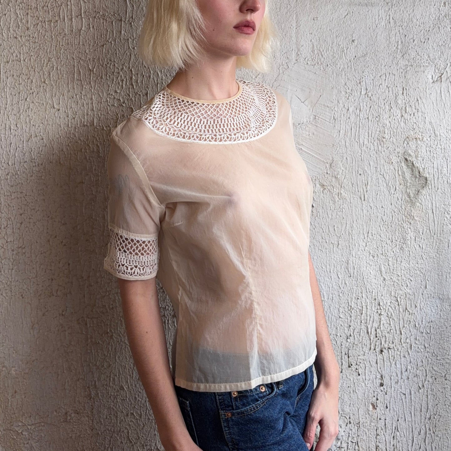 VTG Cream Sheer Shirt S
