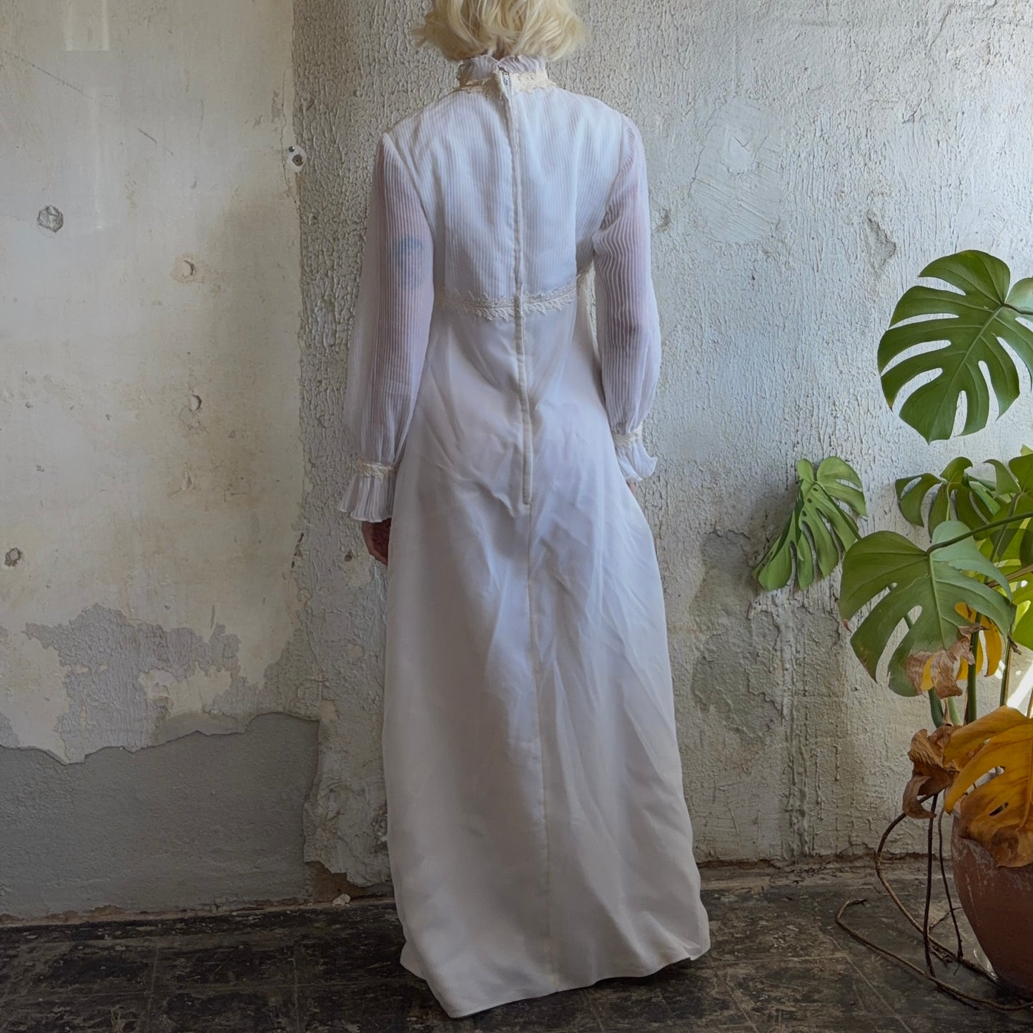 High Neck Bride S/M