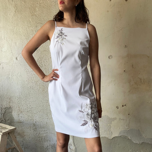 White Sleeveless Dress W/ Floral Appliques S